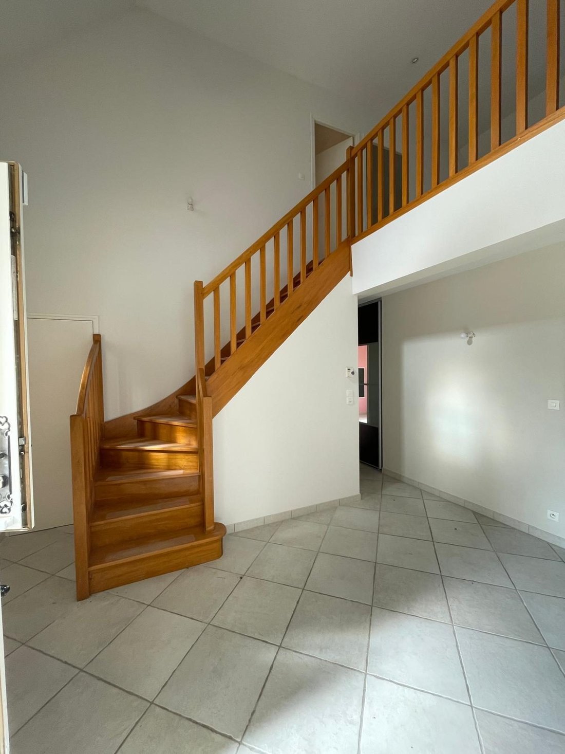 House in Saint-Cyr-sur-Loire, Centre-Val de Loire, France 5 - 18489433