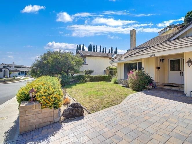 House in Burbank, California, United States 3 - 18489317