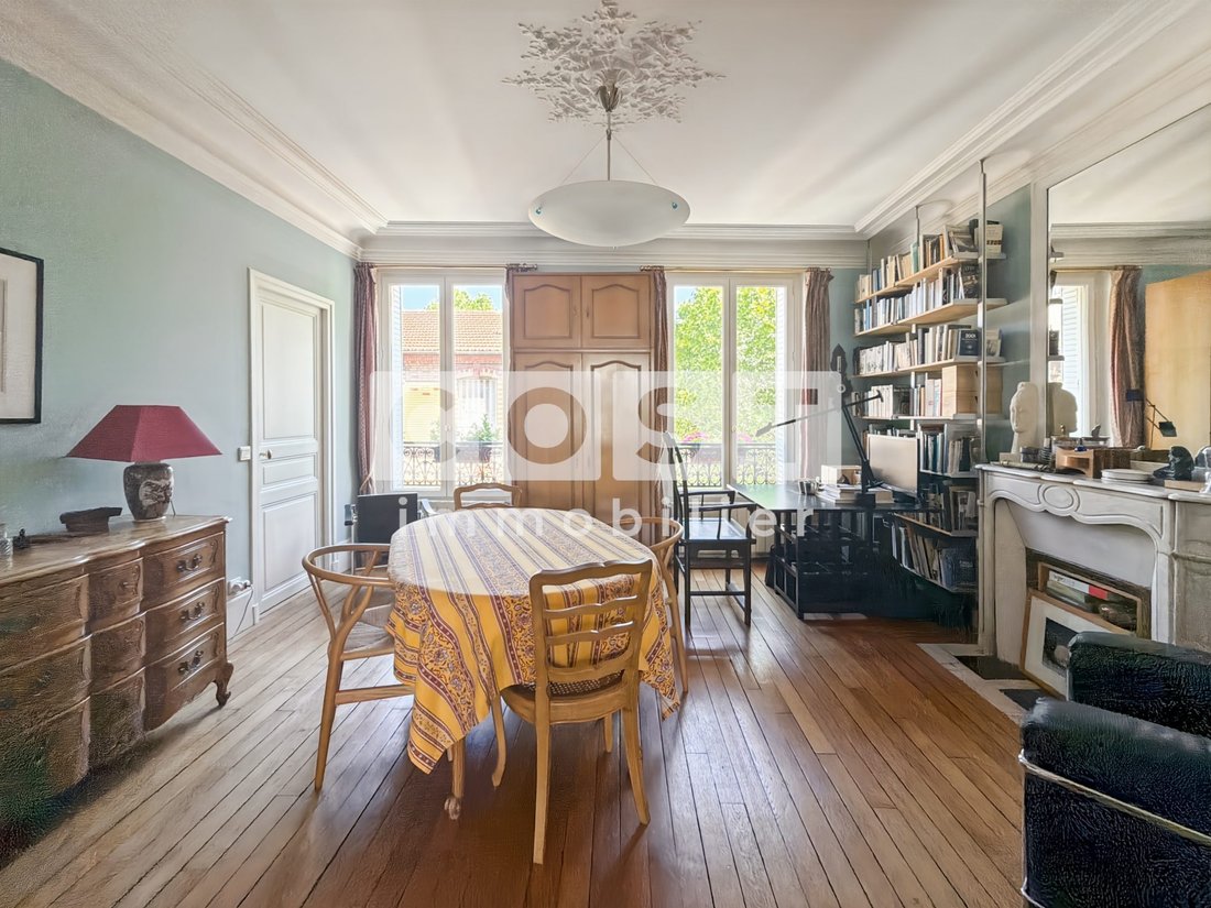 Apartment in Bois-Colombes, Ile-de-France, France 3 - 18489370