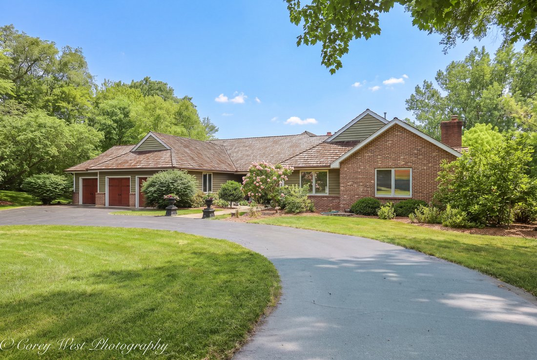 House in Campton Hills, Illinois, United States 4 - 18489308