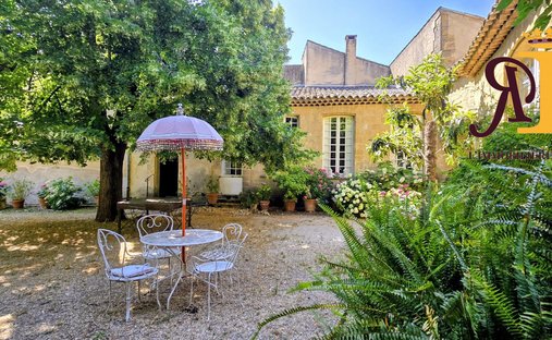 House in Rognes, Provence-Alpes-Côte d'Azur, France 1