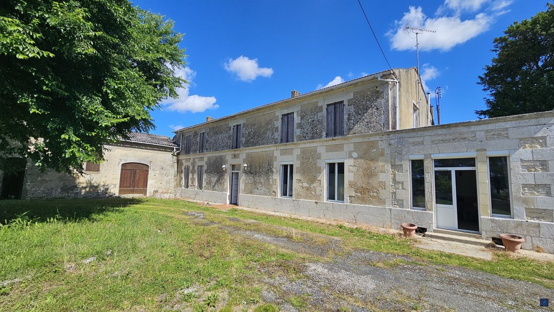 House in Semussac, Nouvelle-Aquitaine, France 1 - 18489380