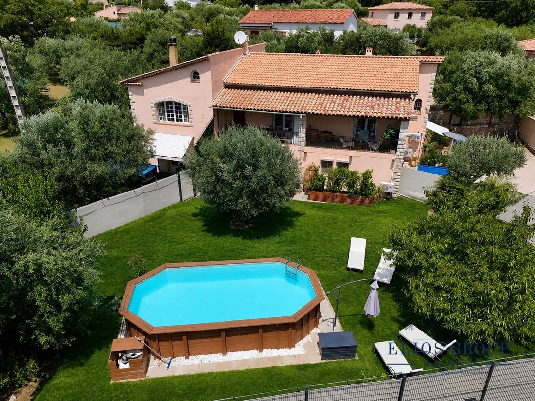 Country House in Seillans, Provence-Alpes-Côte d'Azur, France 1 - 15707404