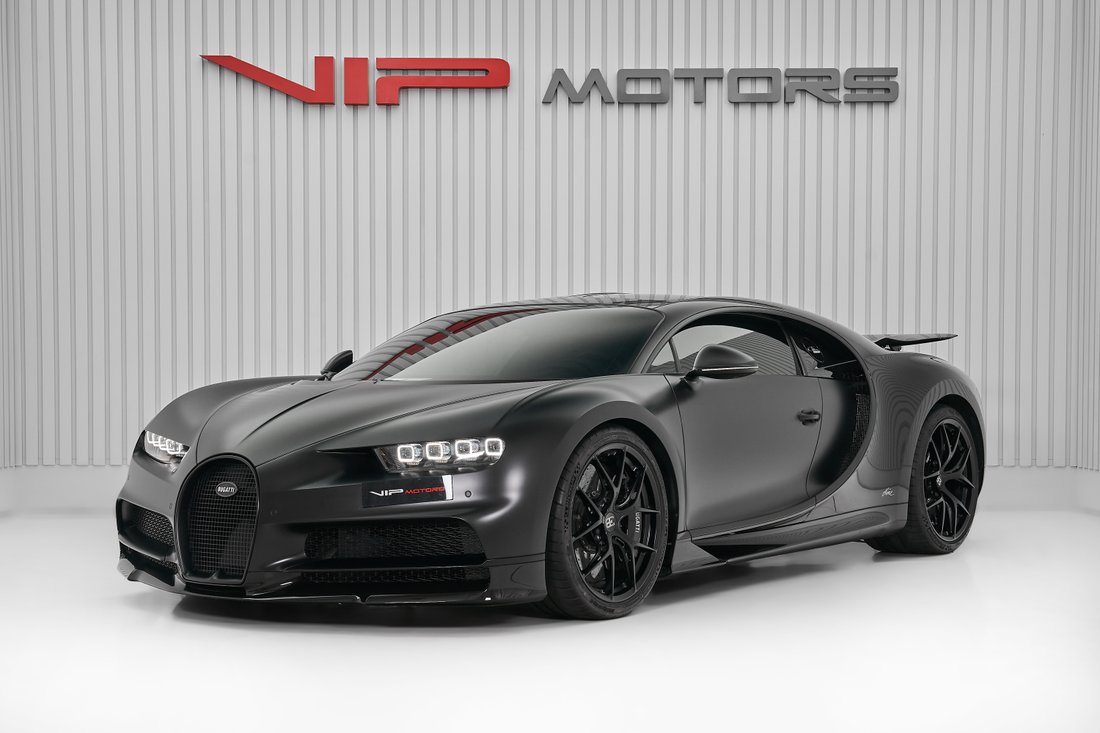 Coupe in Dubai, United Arab Emirates 3 - 18489268