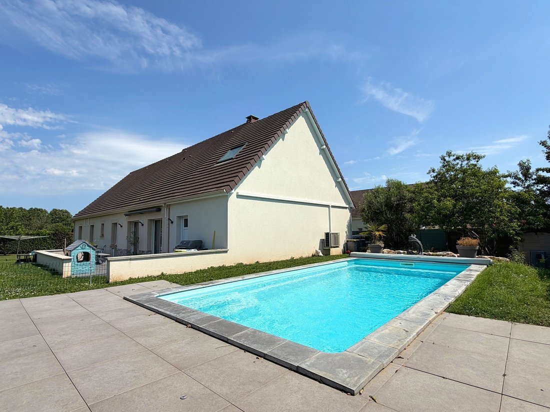 House in Vernon, Normandy, France 1 - 18489414