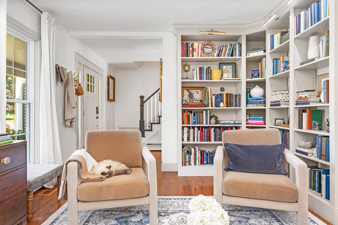 House in Cranston, Rhode Island, United States 3 - 18489467