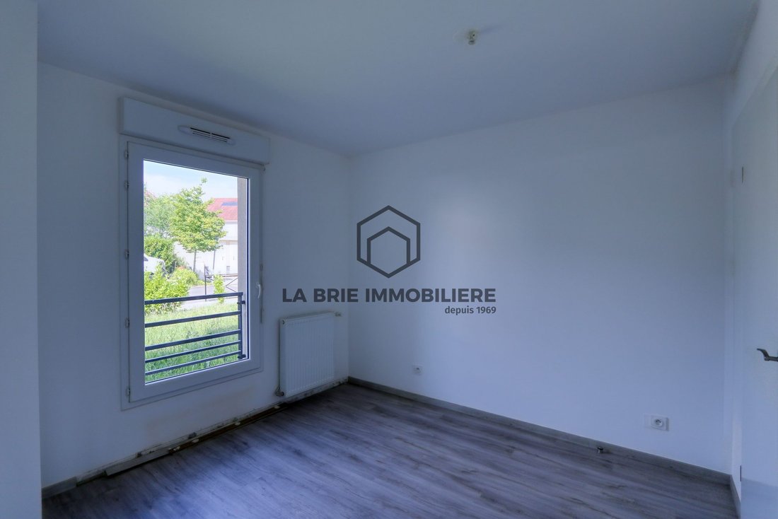 House in Centre Ville, Mennecy, France 3 - 18489410