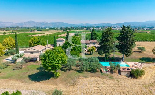 Casa di campagna a Caromb, Provenza-Alpi-Costa Azzurra, Francia 1