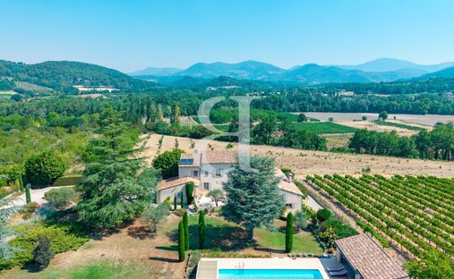 Casa di campagna a Mollans-sur-Ouvèze, Auvergne-Rodano-Alpi, Francia 1