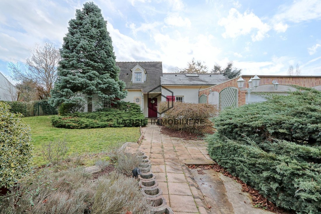 House in Vieux Village-Murs du Parc, Marolles-en-Brie, France 1 - 18489419