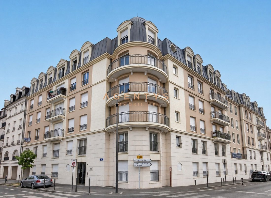 Apartment in Ledru Rollin, Le Perreux-sur-Marne, France 3 - 18489397