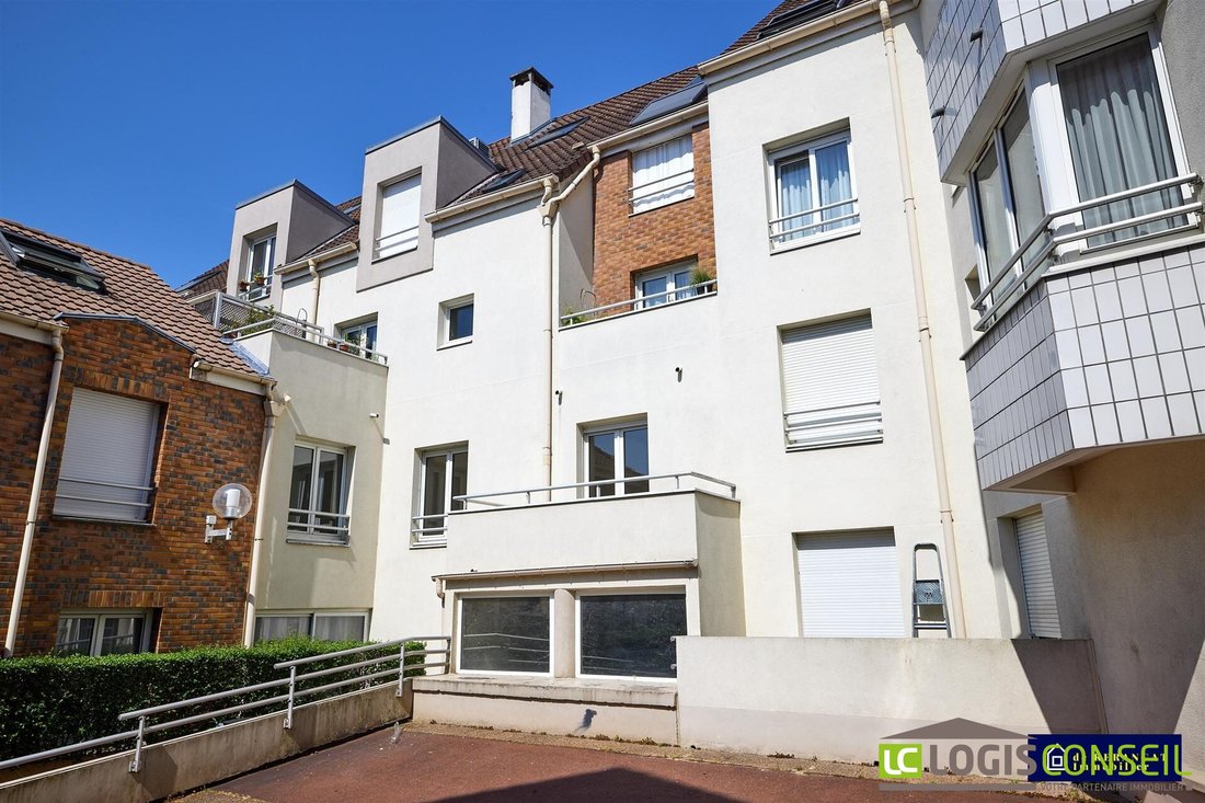Apartment in Parc de Sceaux, Sceaux, France 3 - 18489430