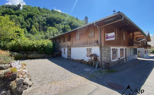 House in Saint-Jean-d'Aulps, Auvergne-Rhône-Alpes, France 1