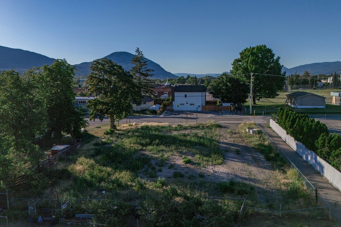 Andere in Penticton, Britisch-Kolumbien, Kanada 1 - 18489466
