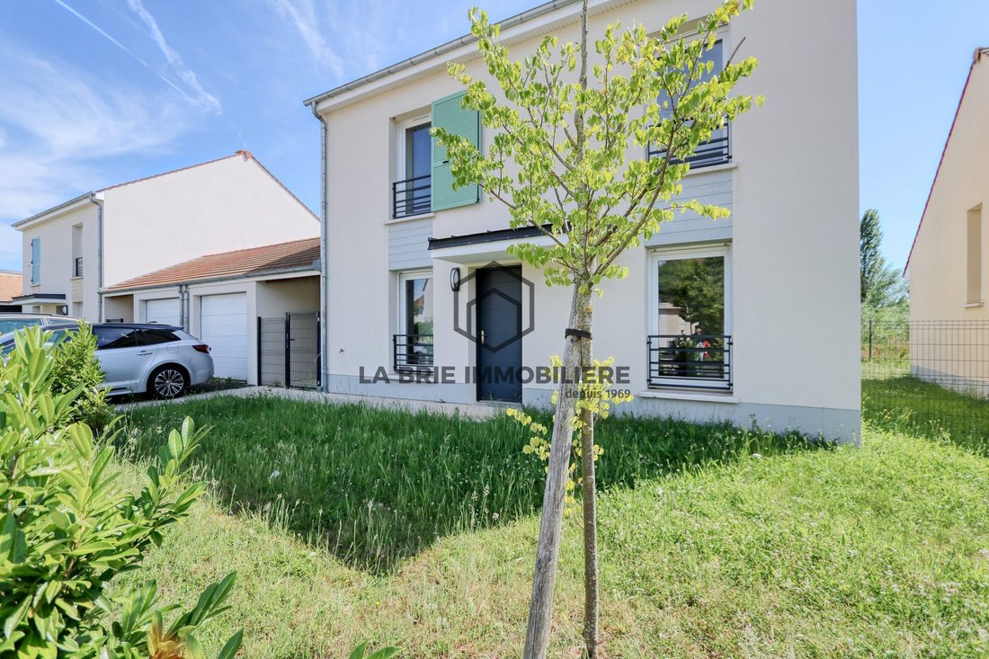 House in Centre Ville, Mennecy, France 1 - 18489406