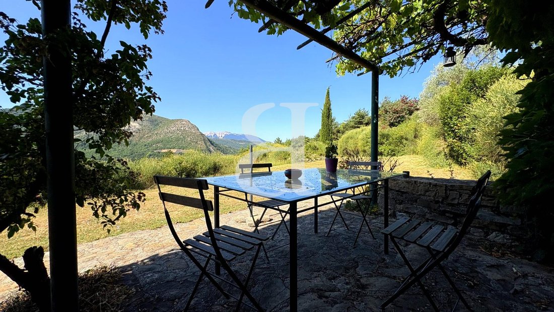 Country House in La Roche-sur-le-Buis, Auvergne-Rhône-Alpes, France 4 - 18489460