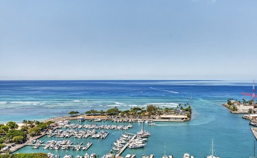 Condo in Honolulu, Hawaii, United States 1