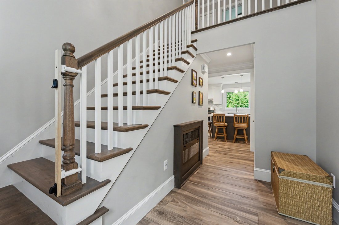 House in Raymond, New Hampshire, United States 5 - 18489516