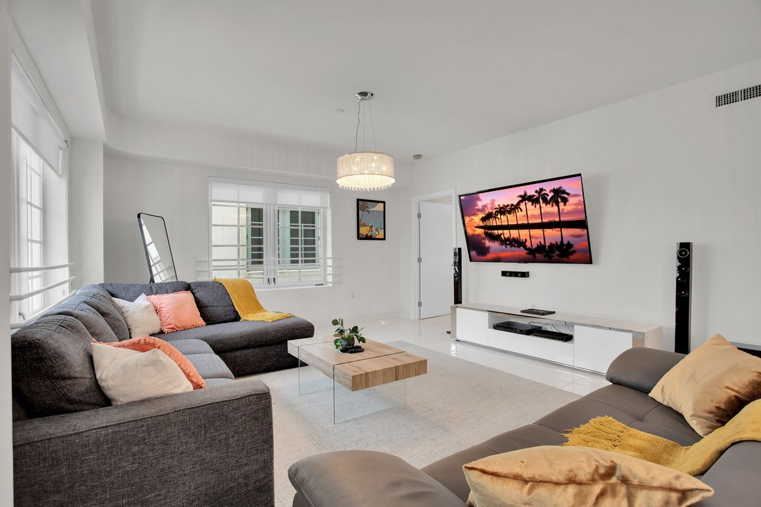 Condo in Miami Beach, Florida, United States 2 - 18489527