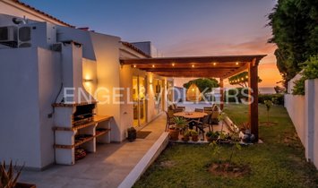 Villa en Ferragudo, Algarve, Portugal 1
