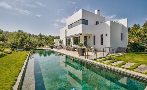Villa in Santa Gertrudis de Fruitera, Santa Eularia des Riu, Balearic Islands 1