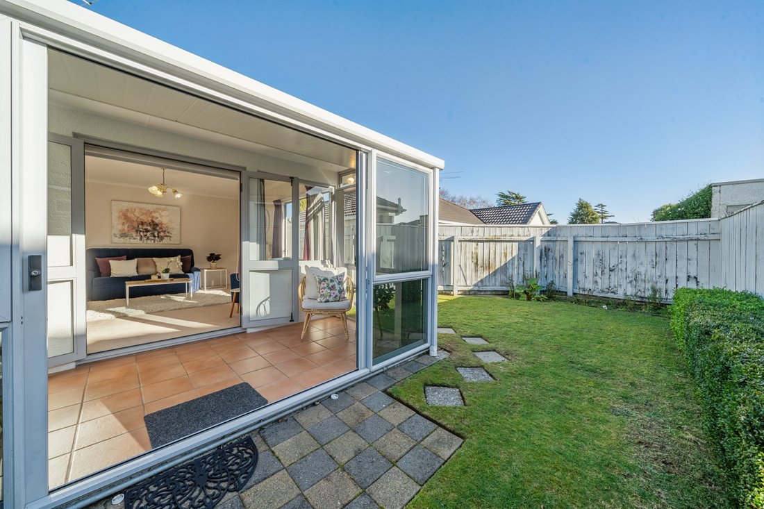 Townhouse in Upper Hutt, Wellington, New Zealand 2 - 18489545