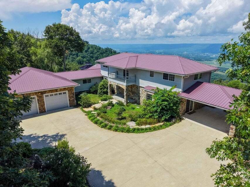 House in Pikeville, Tennessee, United States 1 - 18489572