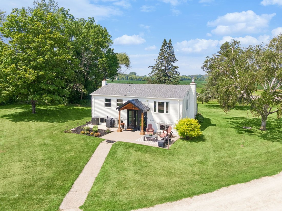 House in Jordan, Minnesota, United States 2 - 18489581