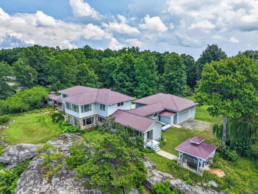 House in Pikeville, Tennessee, United States 2 - 18489572