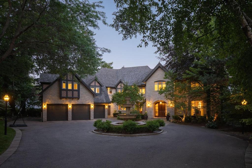 Estate in Burlington, Ontario, Canada 2 - 18491929