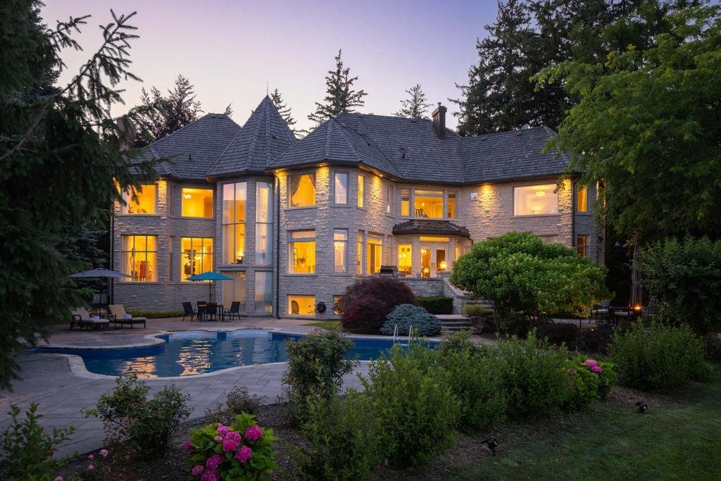 Estate in Burlington, Ontario, Canada 3 - 18491929