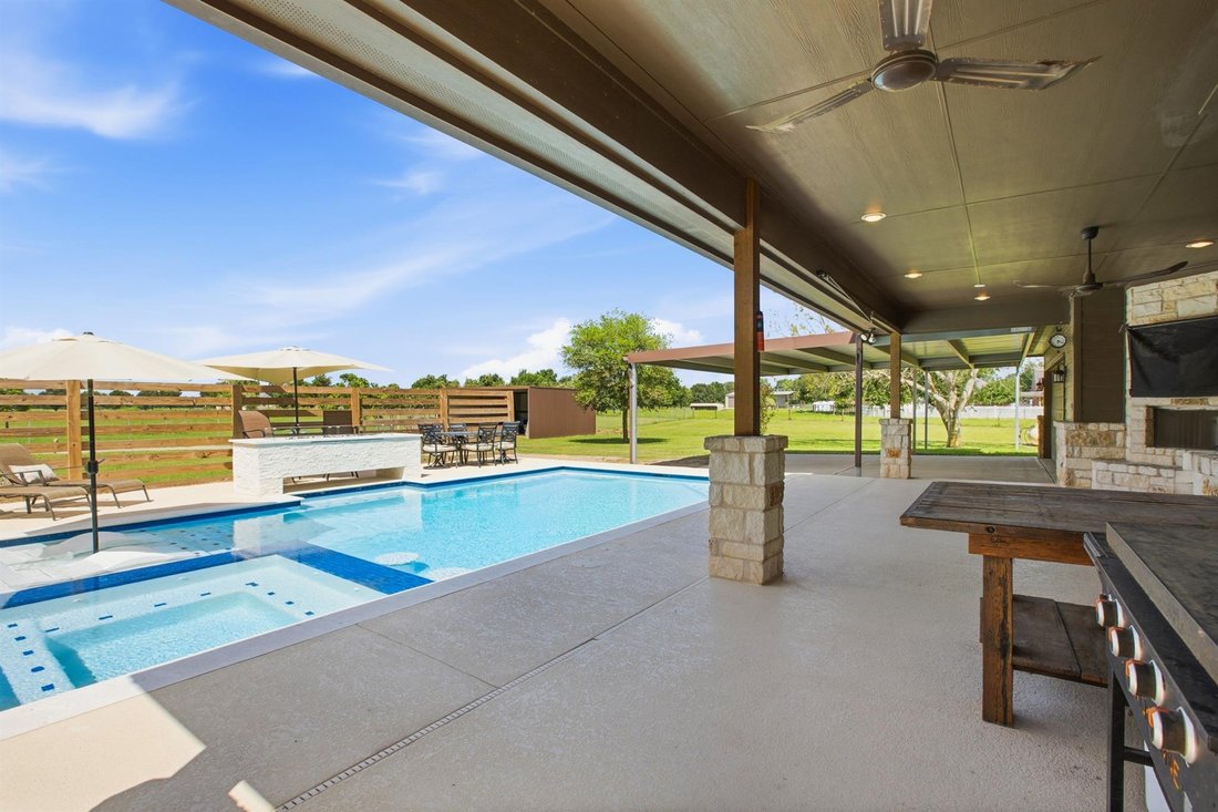 House in Sealy, Texas, United States 3 - 18491102