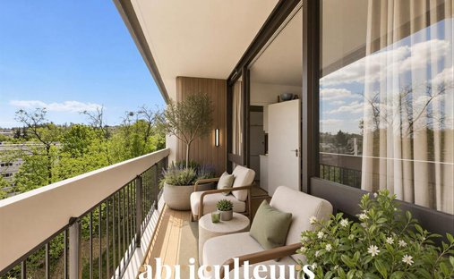 Apartment in Buzenval, Garches, France 1