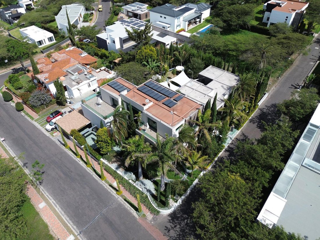 House in Quito, Pichincha, Ecuador 2 - 18491218