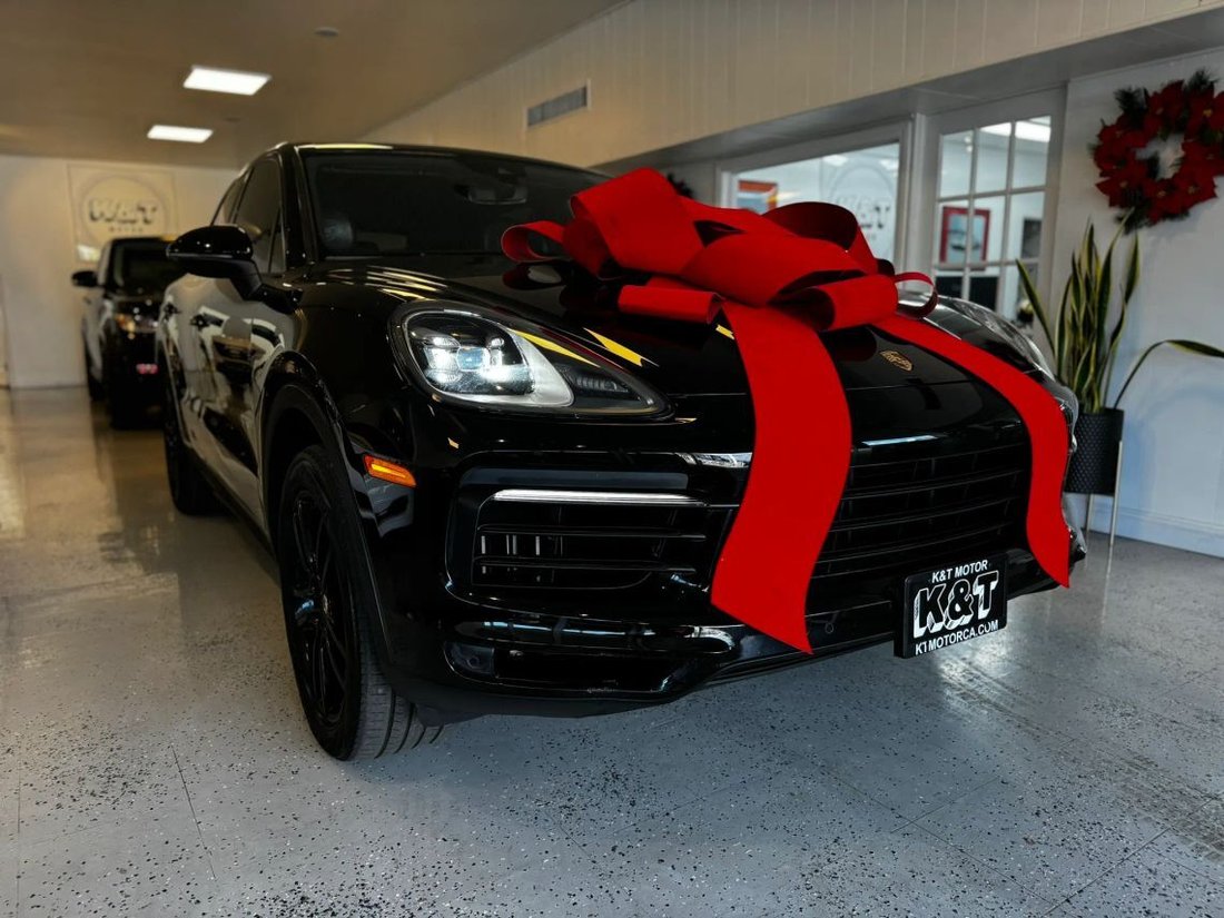 Suv in Santa Ana, CA, United States 4 - 15701788
