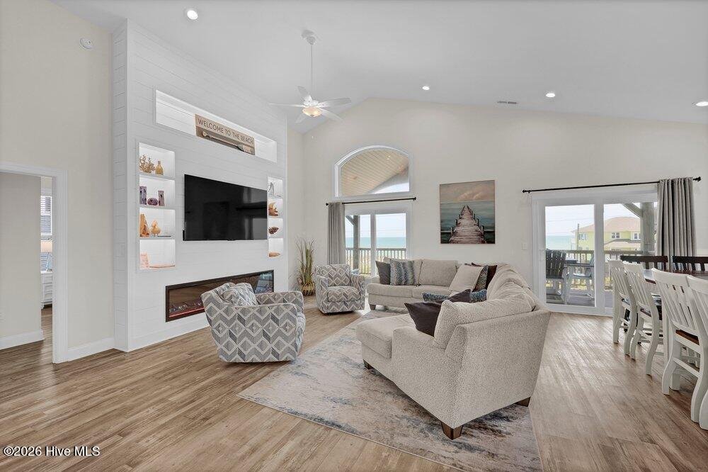 House in North Topsail Beach, North Carolina, United States 4 - 18489959