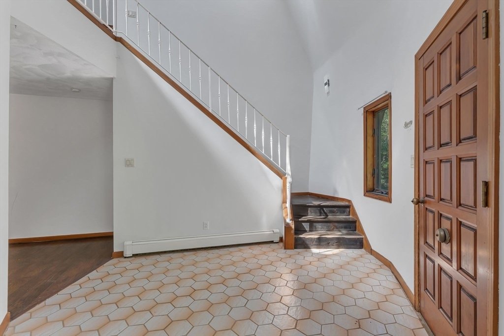 House in Holliston, Massachusetts, United States 3 - 18491558