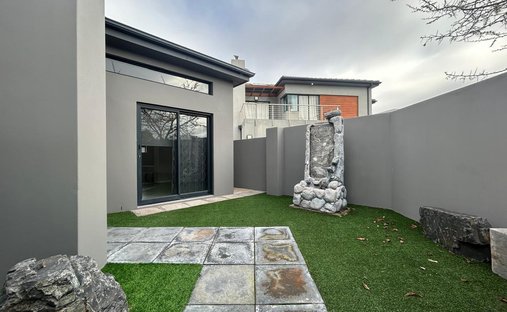 House in Bothasig, Cape Town, South Africa 1