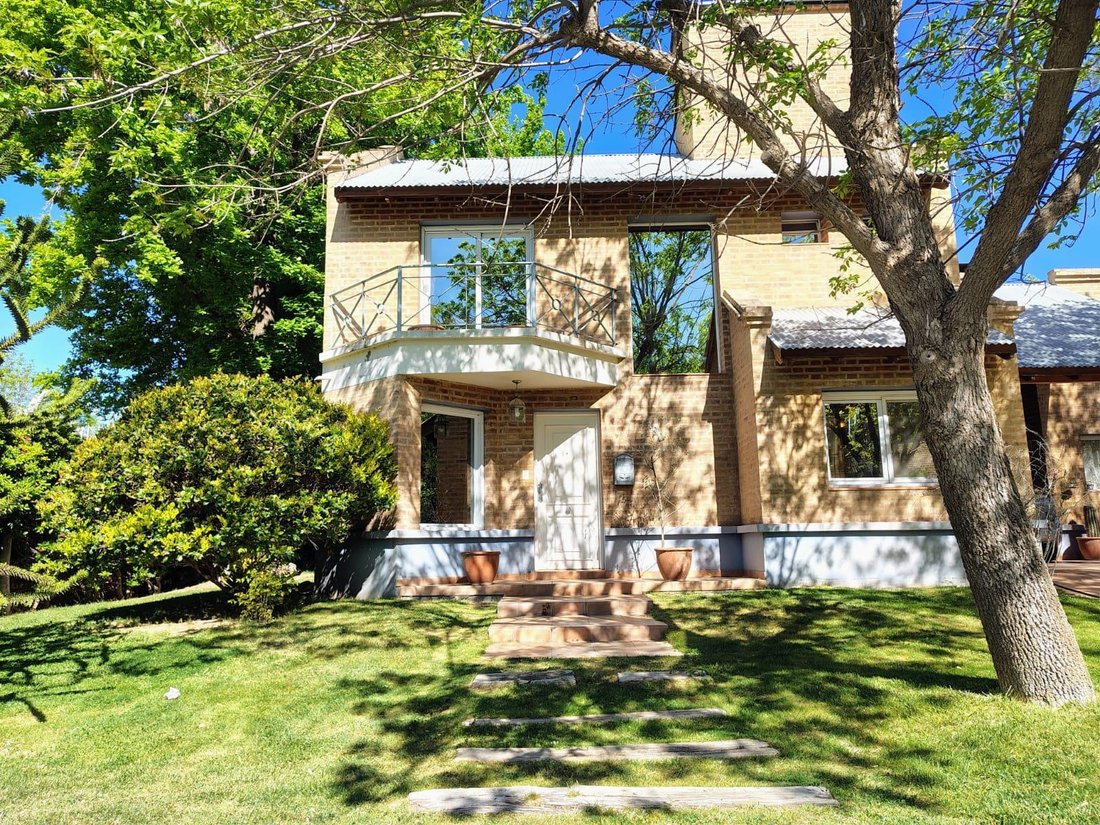 House in Neuquen, Neuquen, Argentina 5 - 18491189