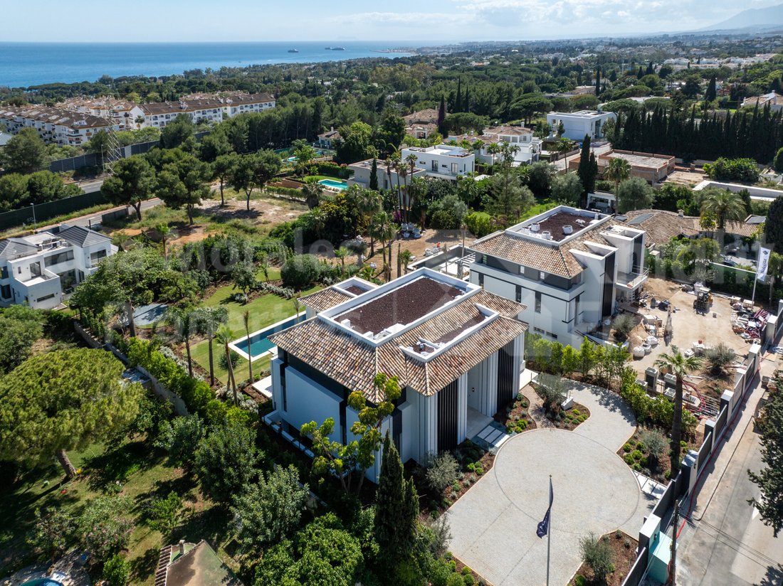 Villa in Sierra Blanca, Marbella, Spain 3 - 18491405