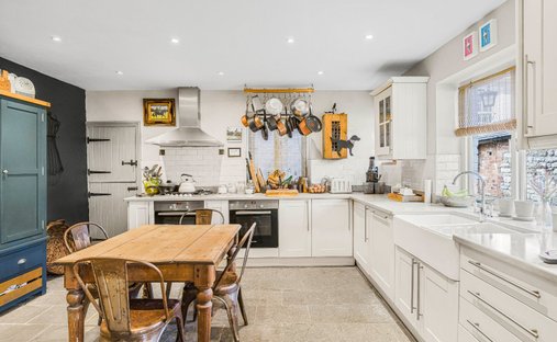House in Thame, England 1