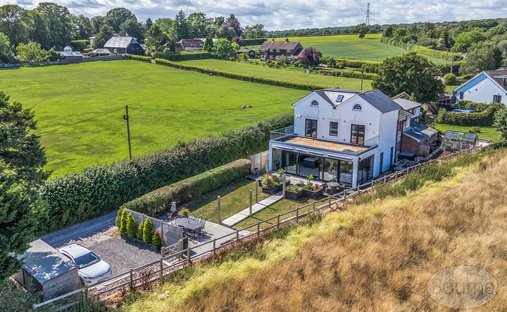 House in South Downs, Chichester, England 1