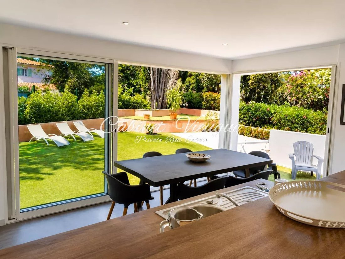 Villa in Grimaud, Provence-Alpes-Côte d'Azur, France 3 - 18490584