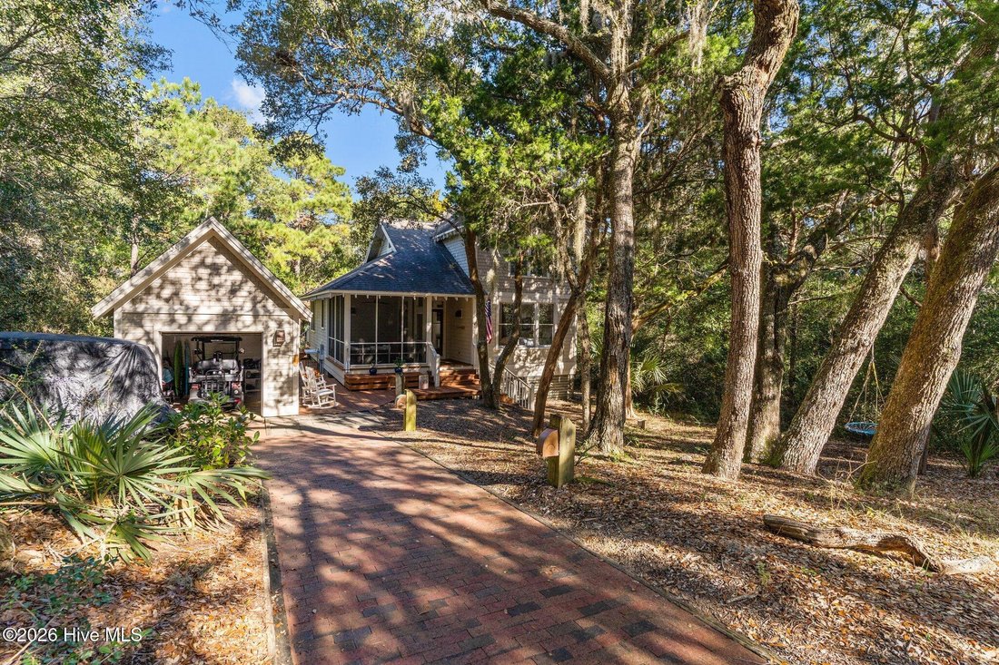 House in Southport, North Carolina, United States 2 - 18450325