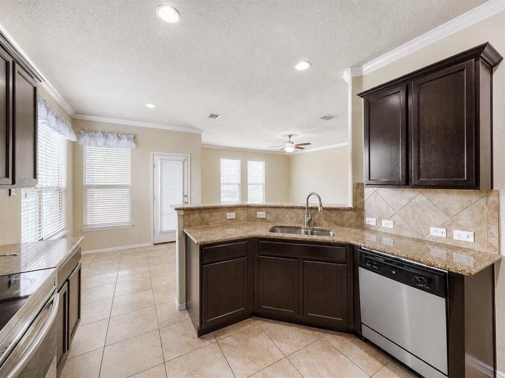 House in Fort Worth, Texas, United States 5 - 18490365