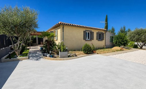 House in Centre, Lambesc, France 1