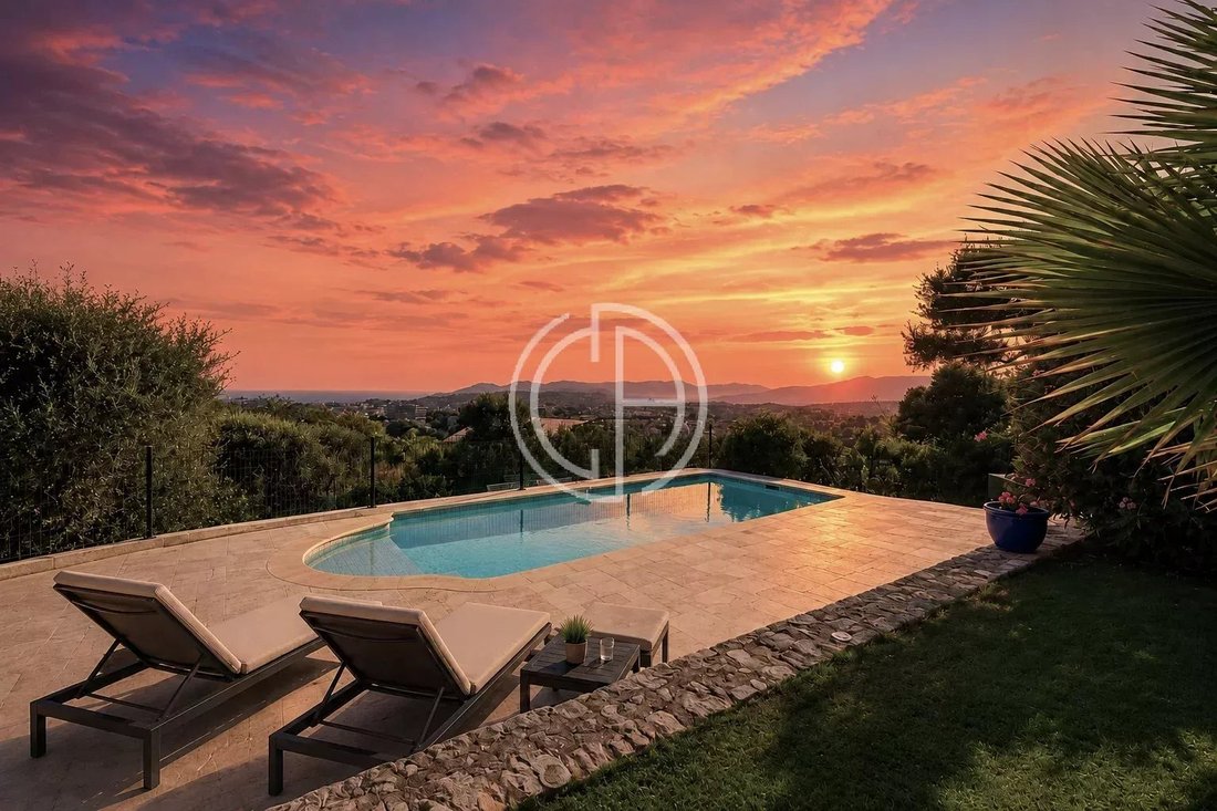 Villa in Mougins, Provence-Alpes-Côte d'Azur, France 5 - 17539626