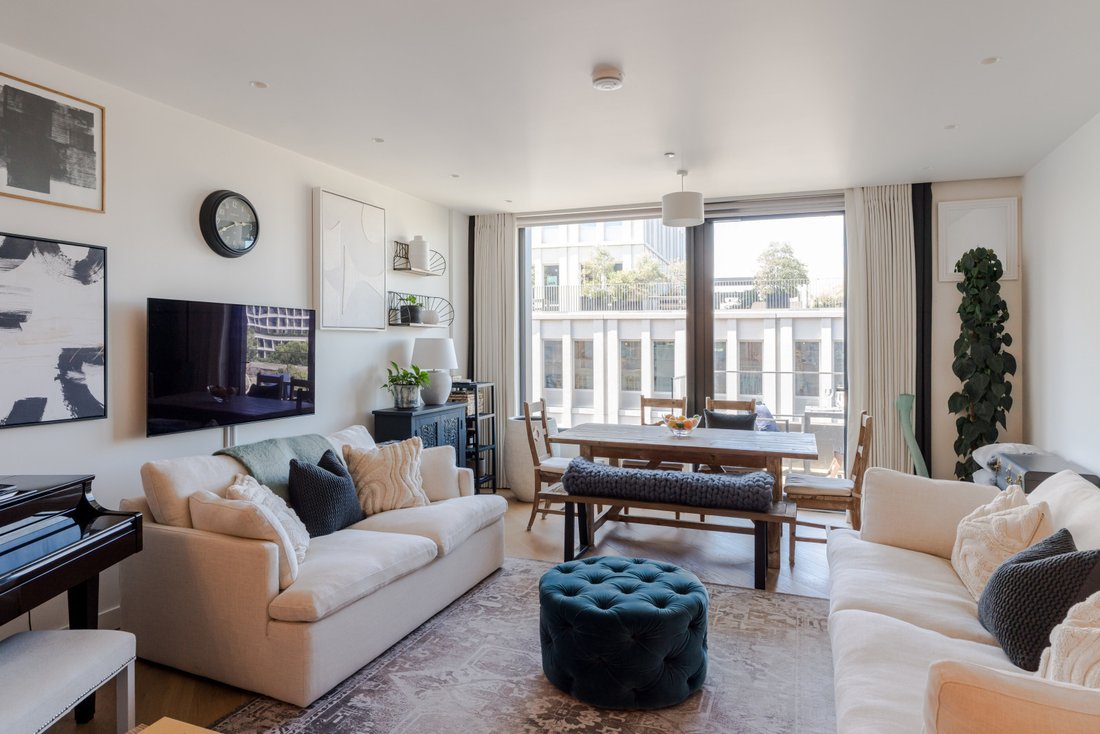 Apartment in White City, Hammersmith and Fulham, England 3 - 18489900