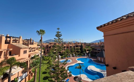 Appartamento a Atalaya Isdabe, Estepona, Andalusia 1
