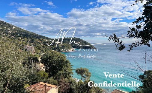 Estate in Rayol-Canadel-sur-Mer, Provence-Alpes-Côte d'Azur, France 1